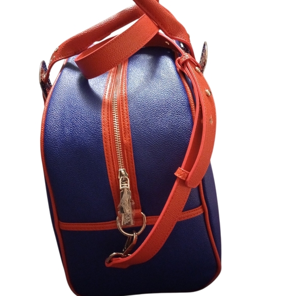 Von Dutch Original Red and Blue Rhinestones DuffleBag, NWT Hard To Find! - Picture 5 of 12